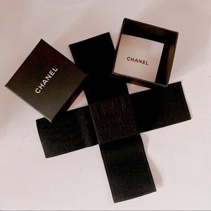 Chanel little box
